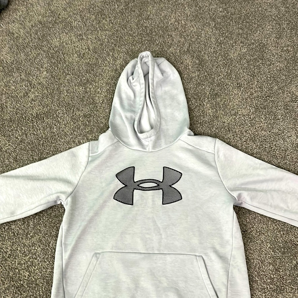 Under armor sweatshirt